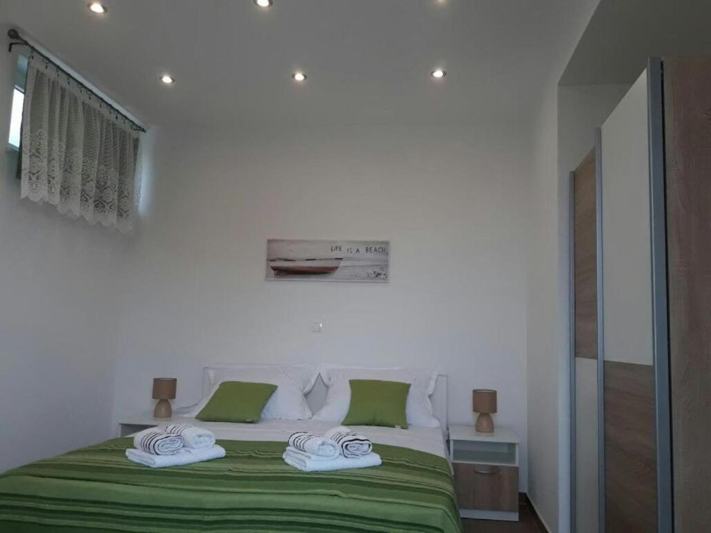Appartement Regina Del Mare à Slatine Extérieur photo