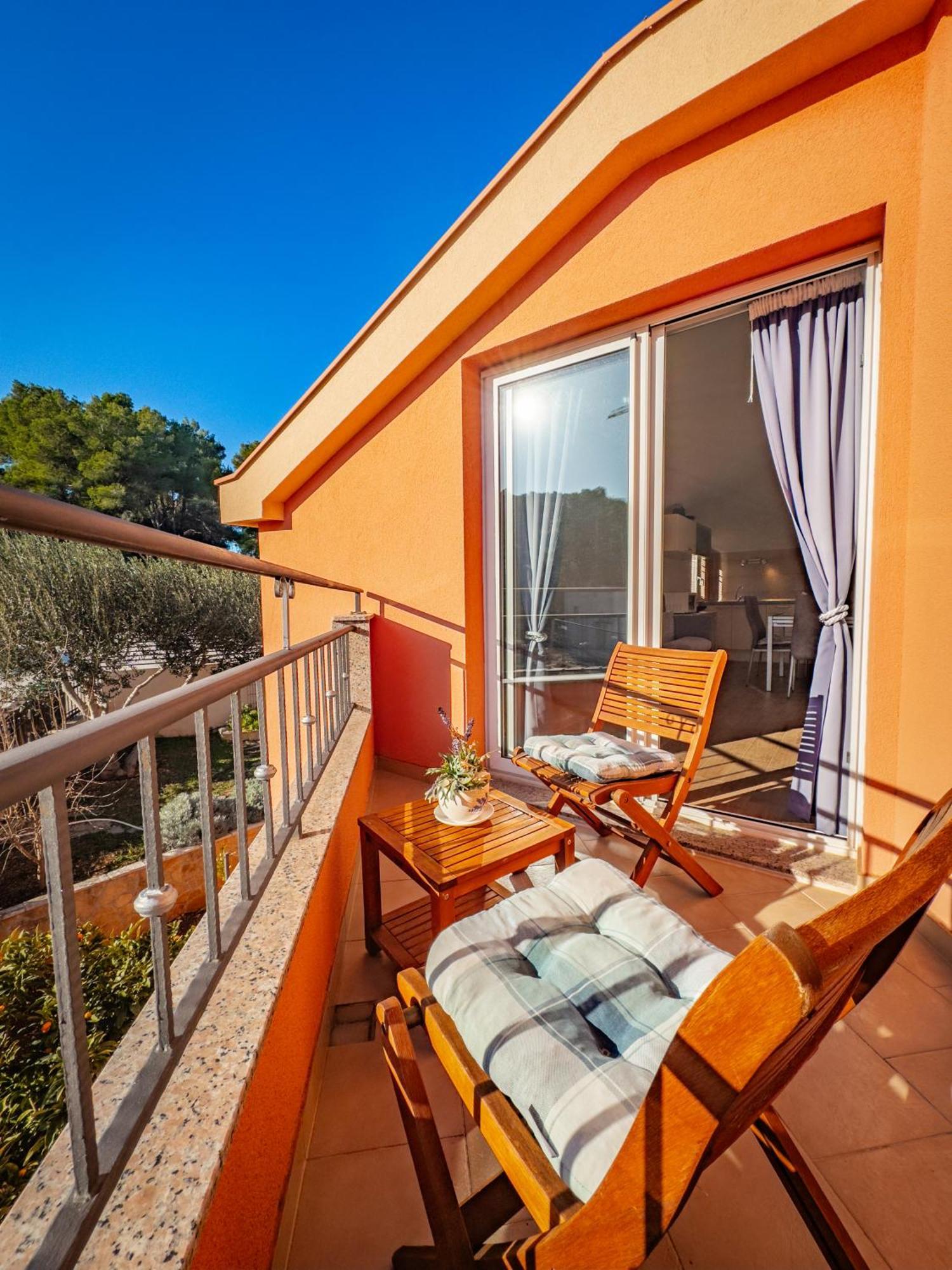 Appartement Regina Del Mare à Slatine Extérieur photo