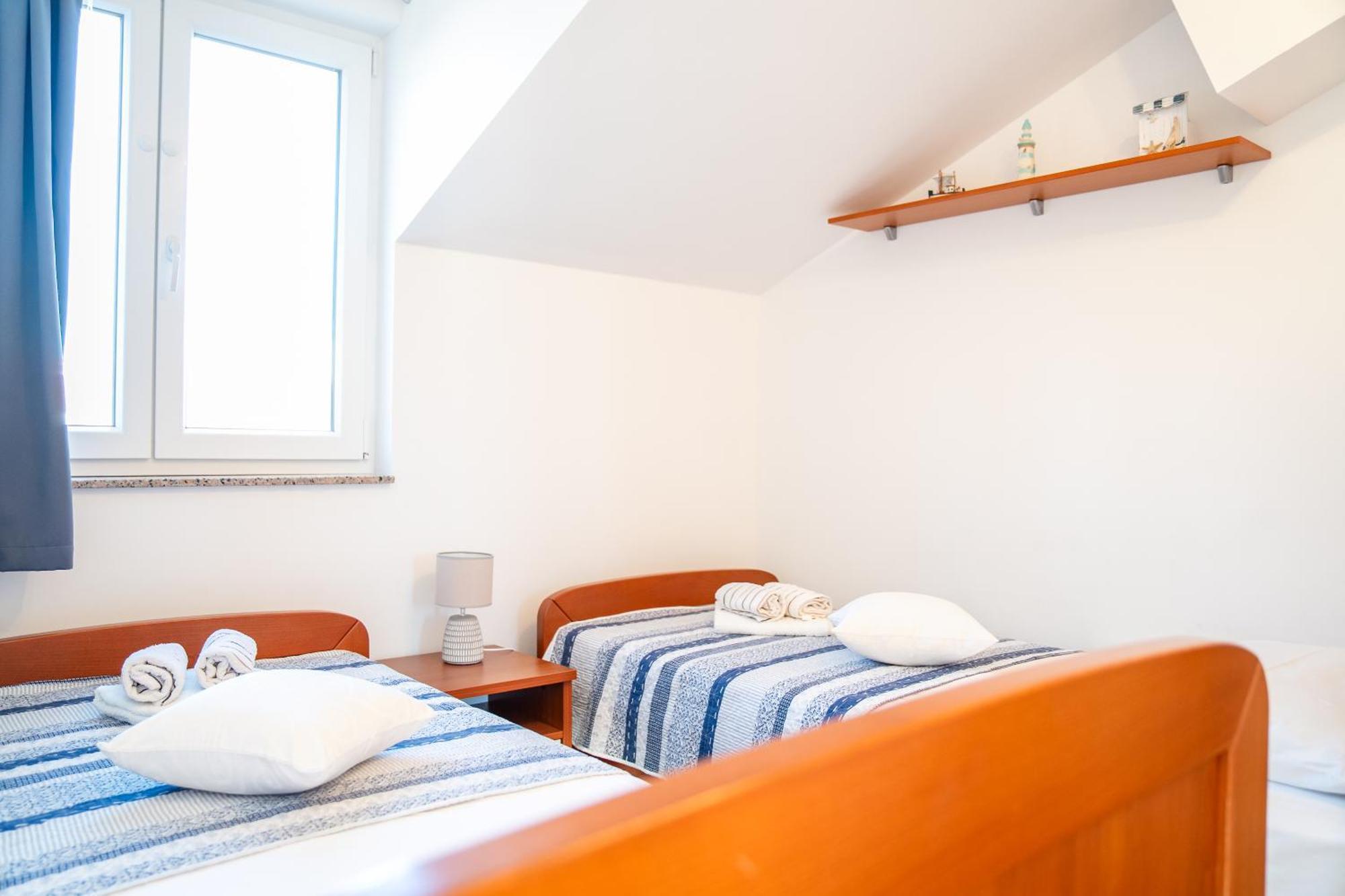 Appartement Regina Del Mare à Slatine Extérieur photo
