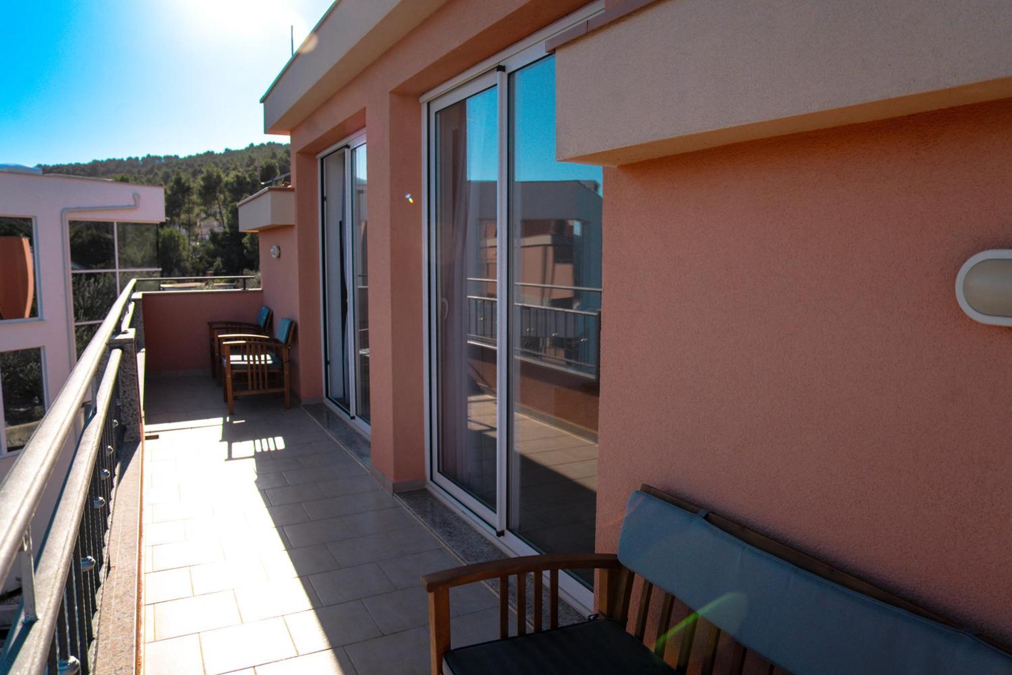 Appartement Regina Del Mare à Slatine Extérieur photo