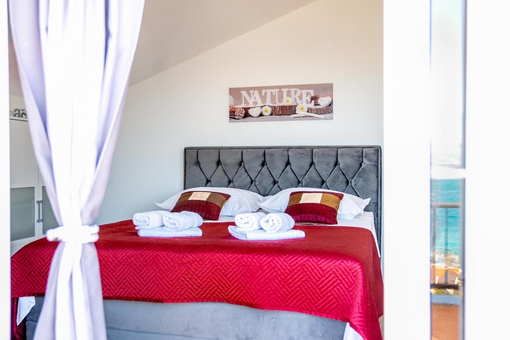 Appartement Regina Del Mare à Slatine Extérieur photo