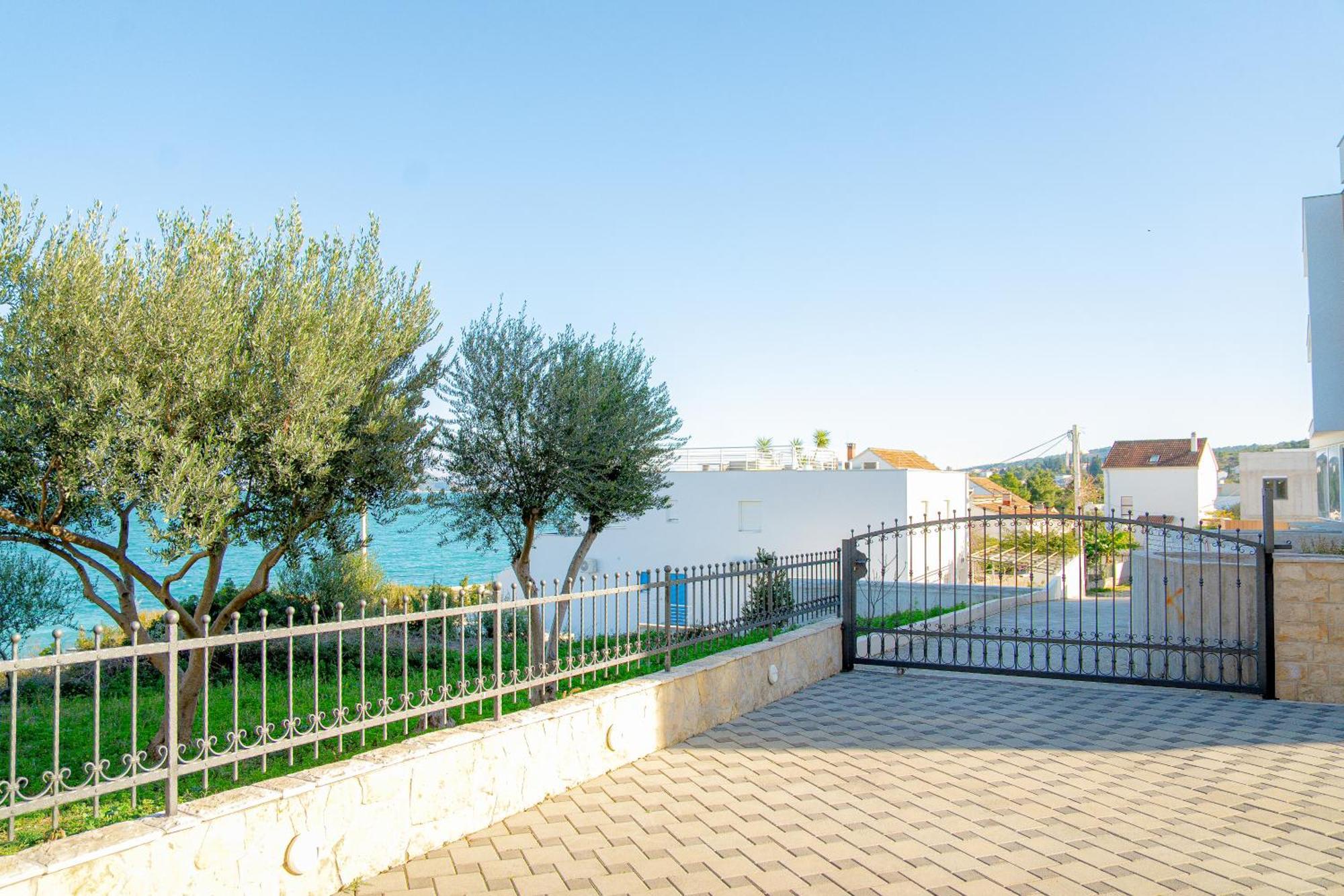 Appartement Regina Del Mare à Slatine Extérieur photo